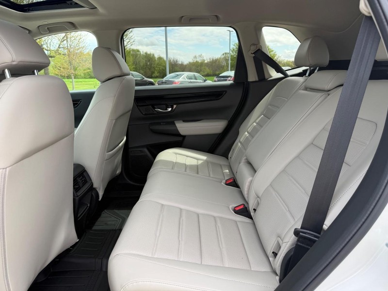 Honda CR-V Vehicle Image 9