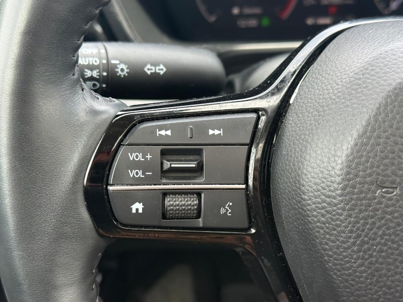 Honda CR-V Vehicle Image 15