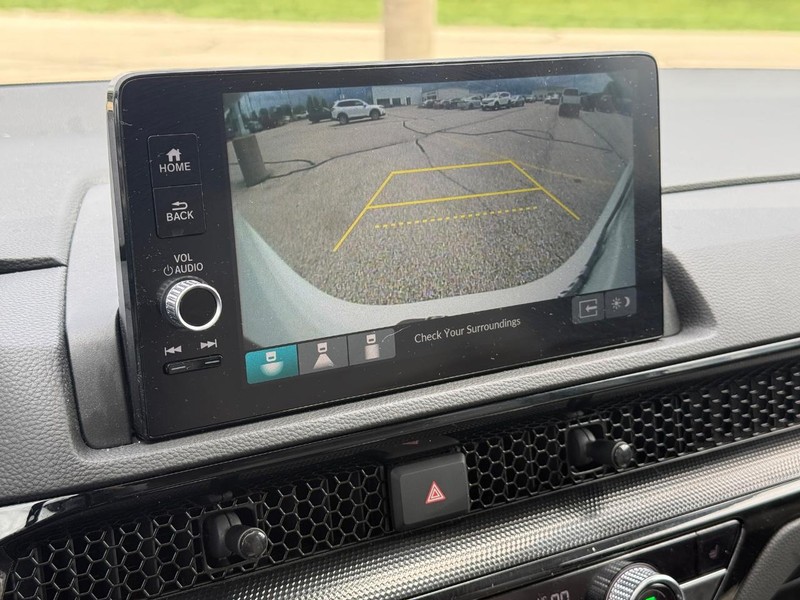 Honda CR-V Vehicle Image 18
