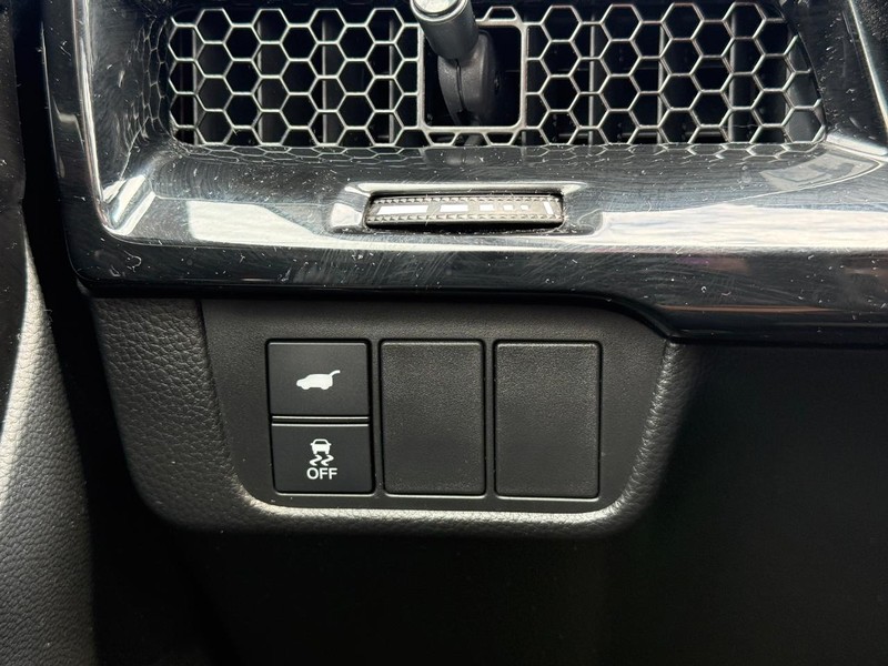 Honda CR-V Vehicle Image 21