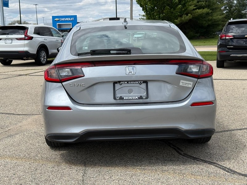 Honda Civic Hatchback Vehicle Image 4