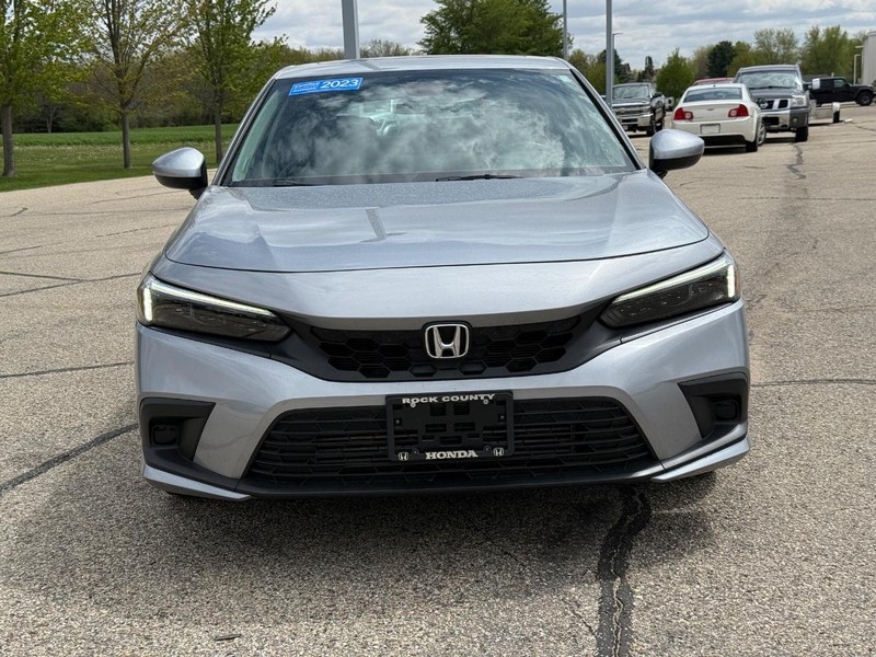 Honda Civic Hatchback Vehicle Image 8