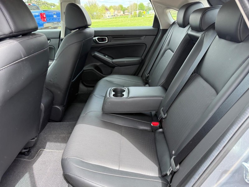 Honda Civic Hatchback Vehicle Image 9