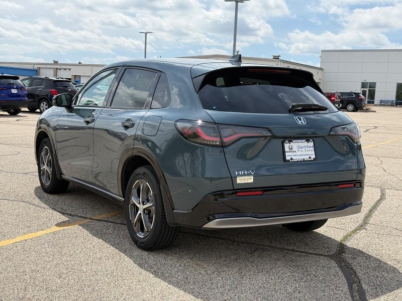 Honda HR-V Vehicle Full-screen Gallery Image 05