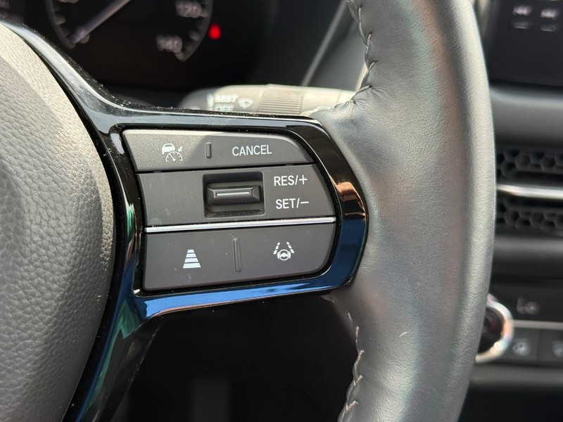Honda HR-V Vehicle Full-screen Gallery Image 16