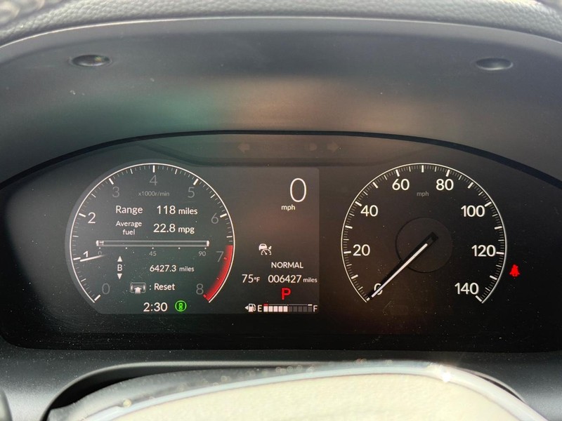 Honda HR-V Vehicle Full-screen Gallery Image 17