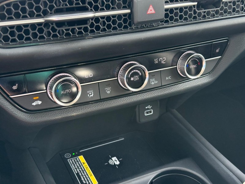 Honda HR-V Vehicle Full-screen Gallery Image 19