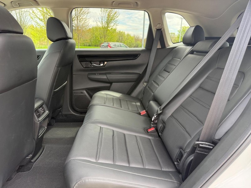 Honda CR-V Vehicle Image 9