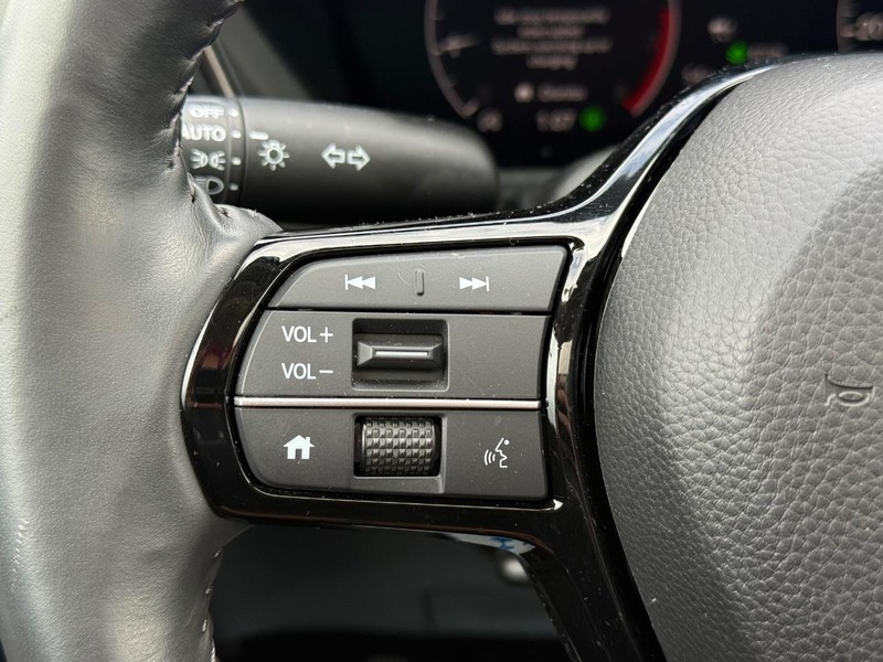 Honda CR-V Vehicle Image 15