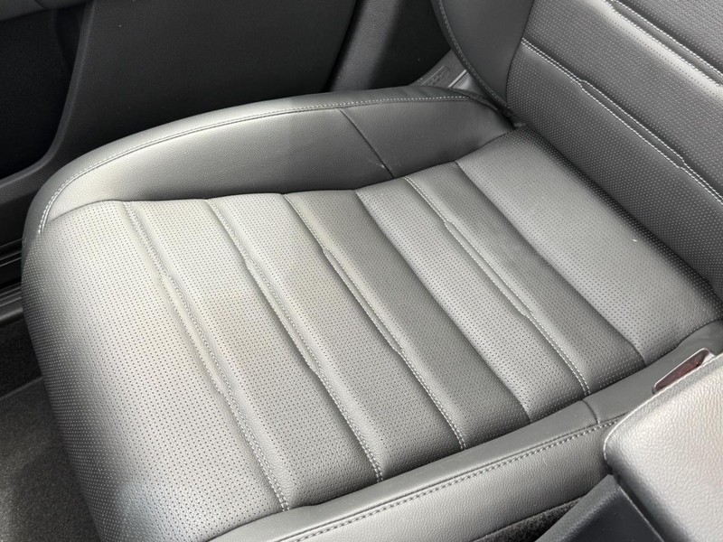 Honda CR-V Vehicle Image 19