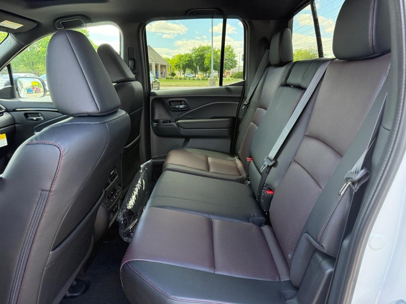 Honda Ridgeline Vehicle Image 9