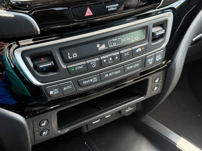 Honda Ridgeline Vehicle Image 19