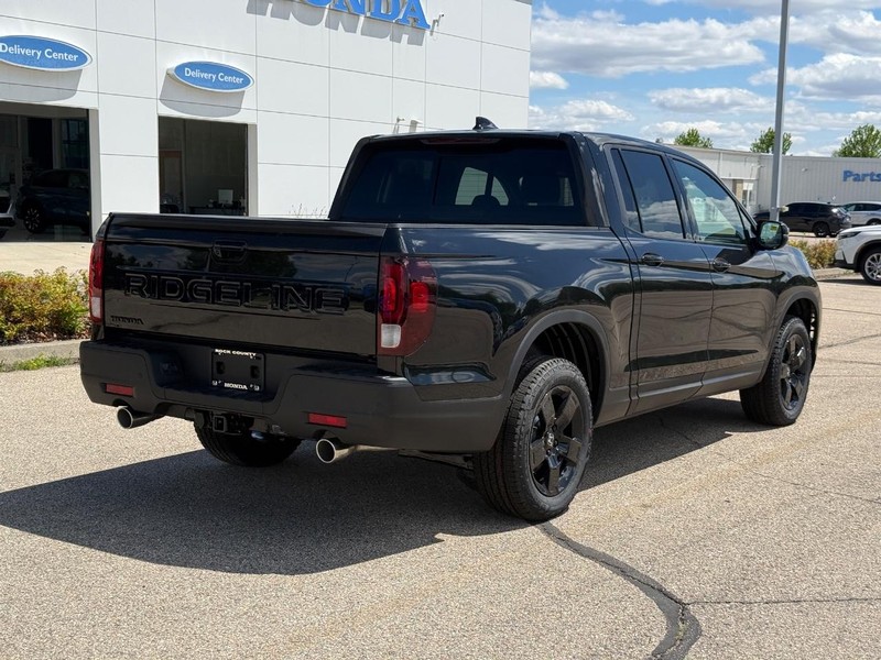 Honda Ridgeline Vehicle Image 3