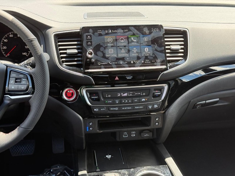 Honda Ridgeline Vehicle Image 11