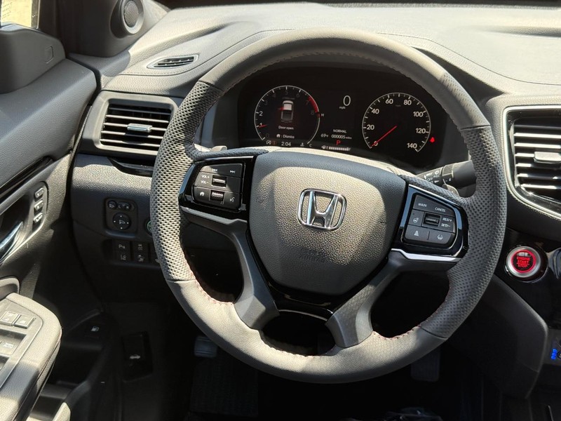 Honda Ridgeline Vehicle Image 13