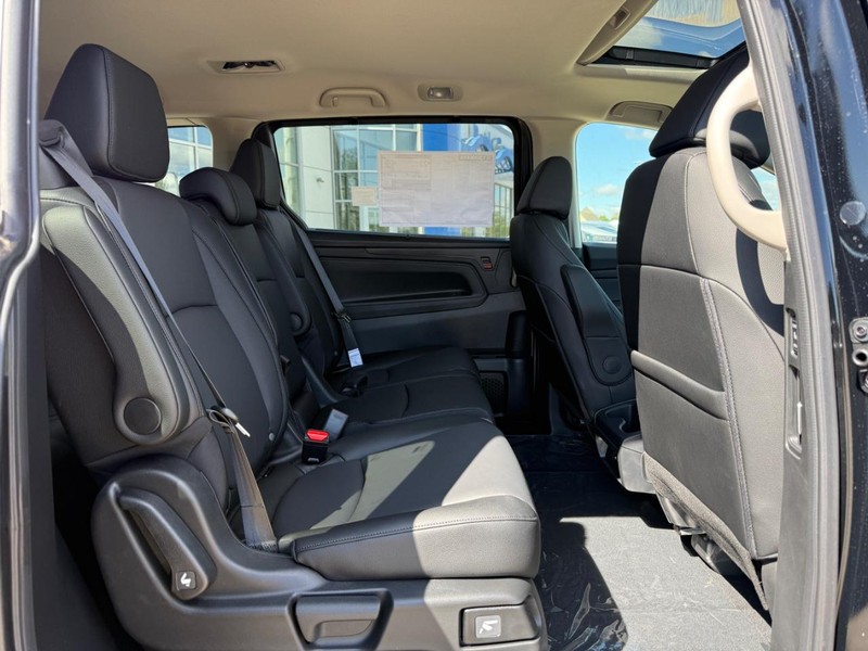 Honda Odyssey Vehicle Image 6
