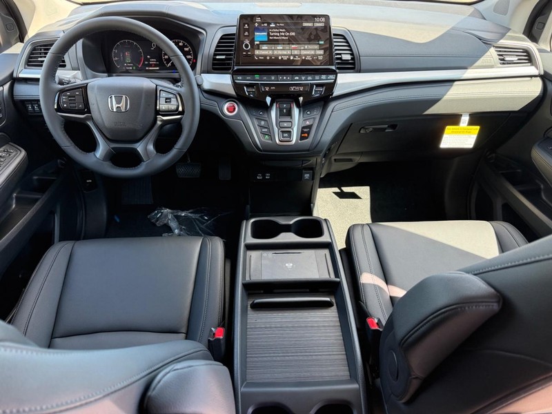 Honda Odyssey Vehicle Image 8