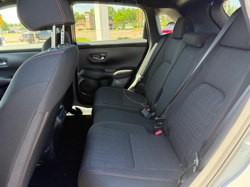 Honda HR-V Vehicle Image 8