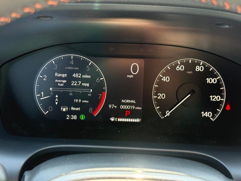 Honda HR-V Vehicle Image 16