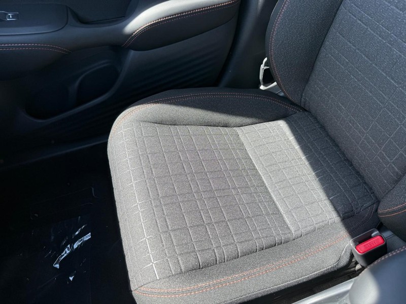 Honda HR-V Vehicle Image 17