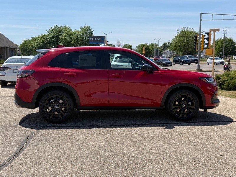 Honda HR-V Vehicle Image 2