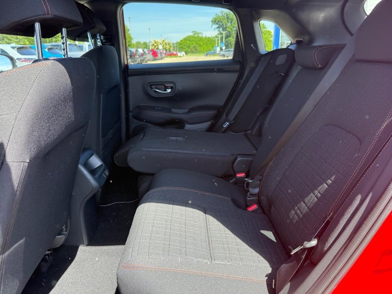 Honda HR-V Vehicle Image 9