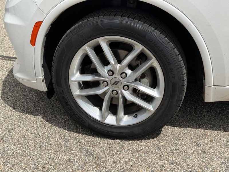 Dodge Durango Vehicle Image 6