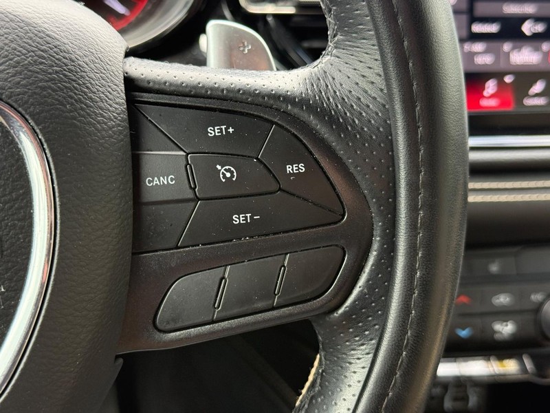 Dodge Durango Vehicle Image 17