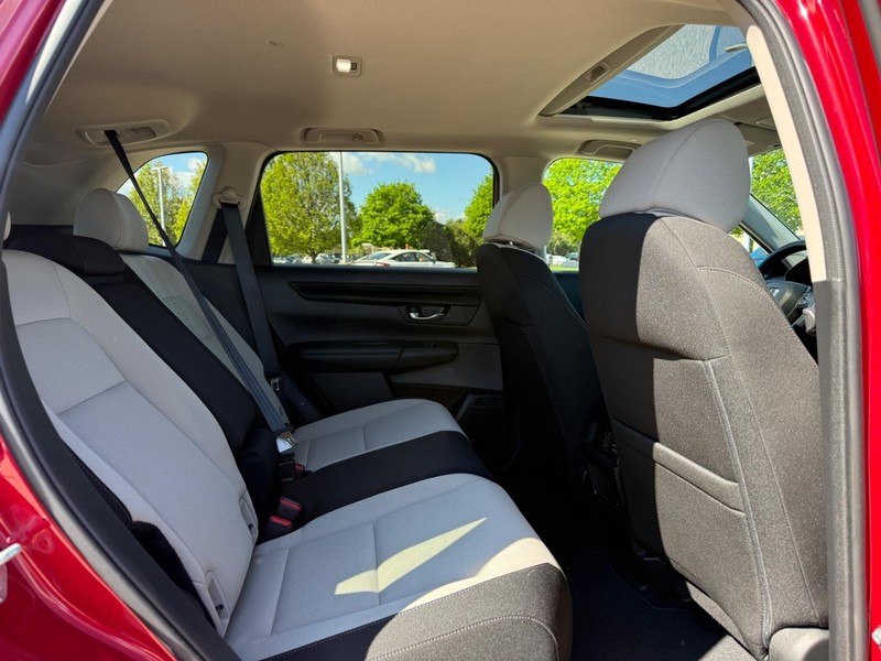 Honda CR-V Vehicle Image 10