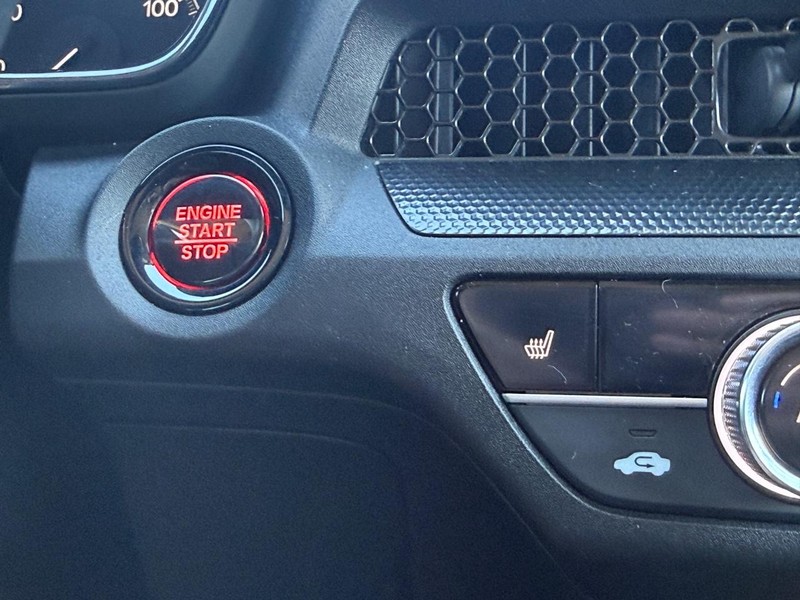 Honda CR-V Vehicle Image 16