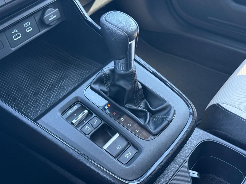 Honda CR-V Vehicle Image 20