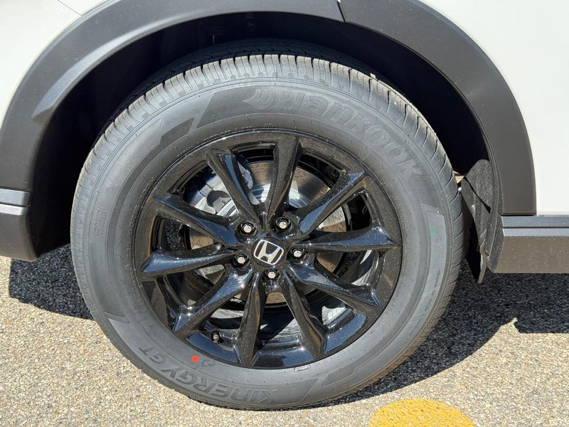 Honda CR-V Hybrid Vehicle Image 4