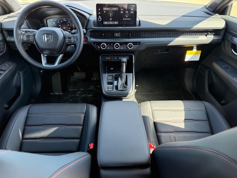 Honda CR-V Hybrid Vehicle Image 7