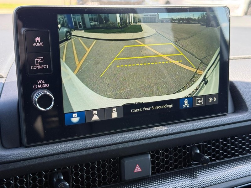 Honda CR-V Hybrid Vehicle Image 14