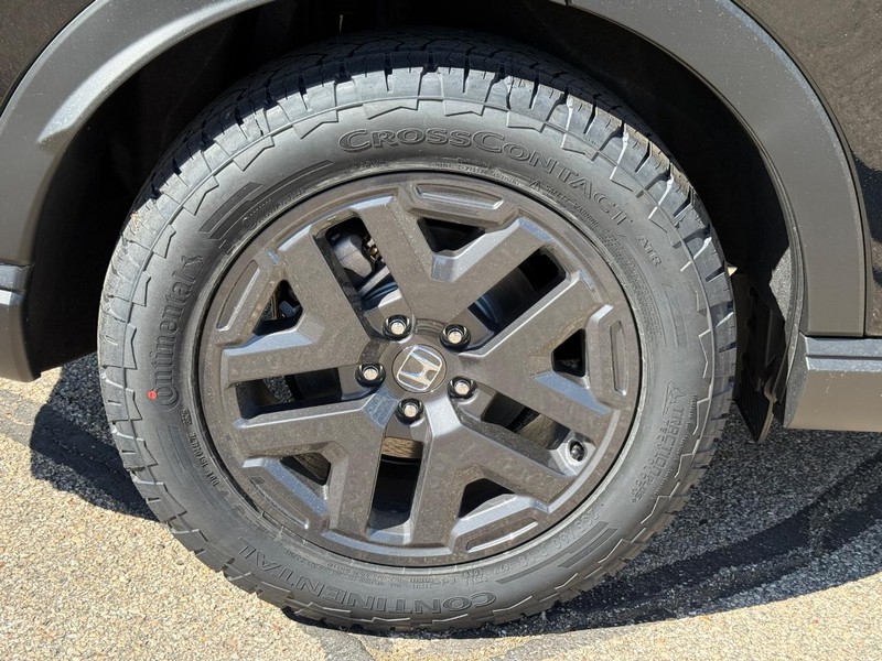 Honda CR-V Hybrid Vehicle Image 4