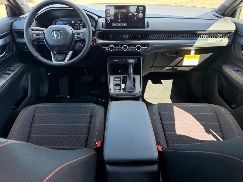 Honda CR-V Hybrid Vehicle Image 7
