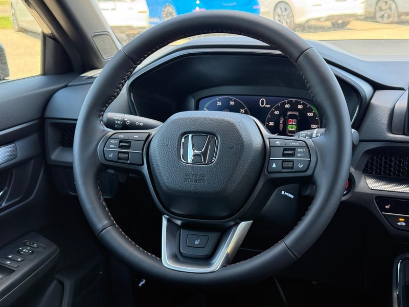 Honda CR-V Hybrid Vehicle Image 8