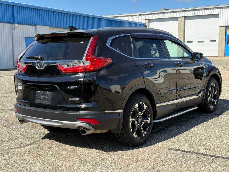 Honda CR-V Vehicle Image 3