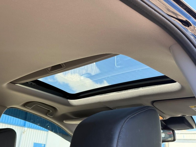 Honda CR-V Vehicle Image 11