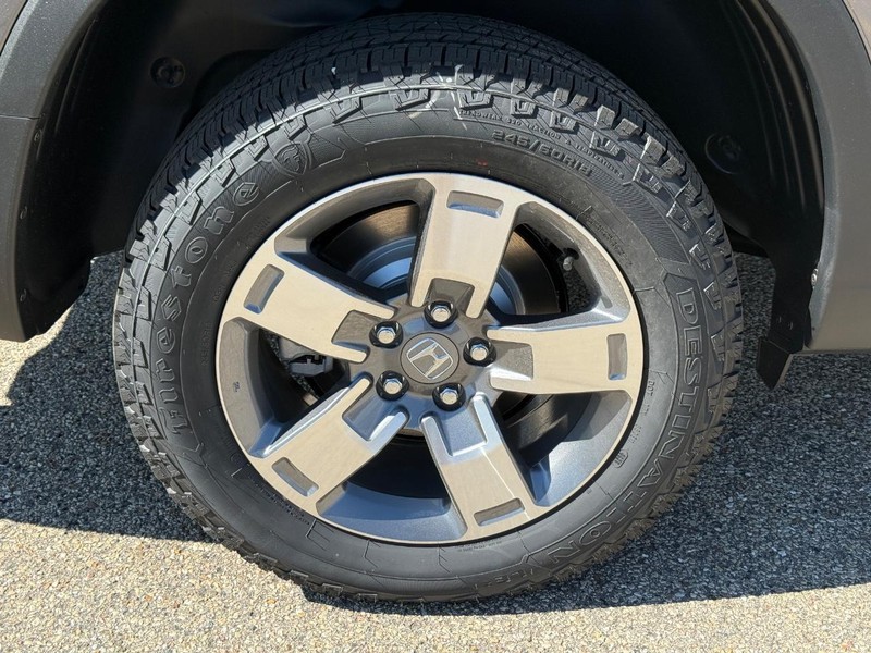 Honda Ridgeline Vehicle Image 4