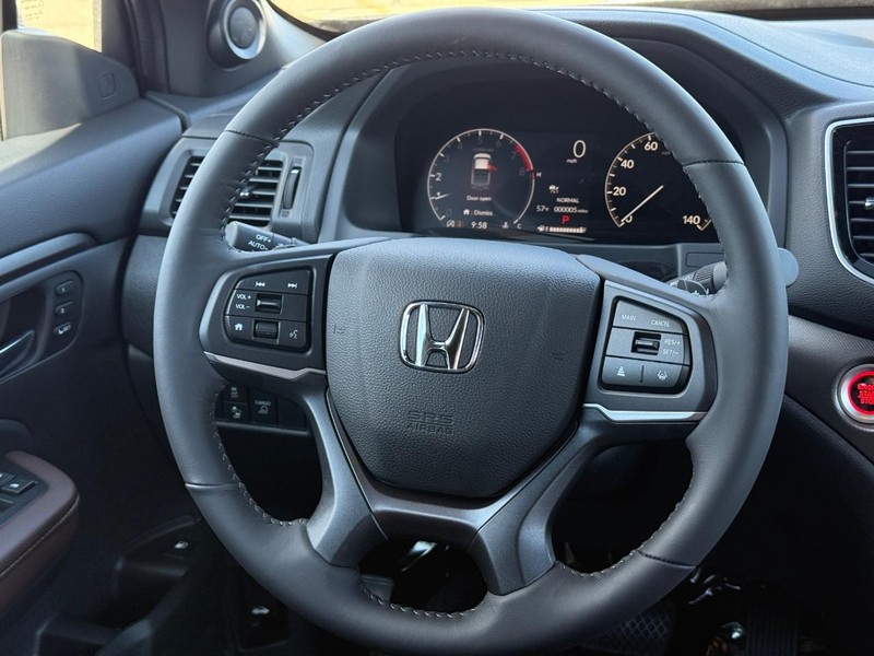 Honda Ridgeline Vehicle Image 8