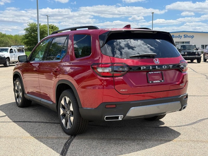 Honda Pilot Vehicle Image 4