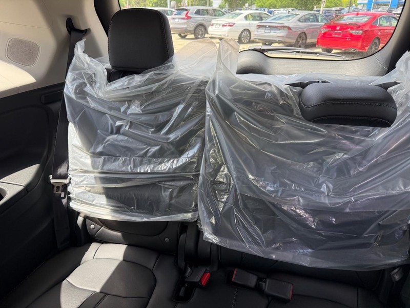 Honda Pilot Vehicle Image 9