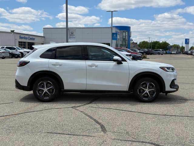 Honda HR-V Vehicle Image 2