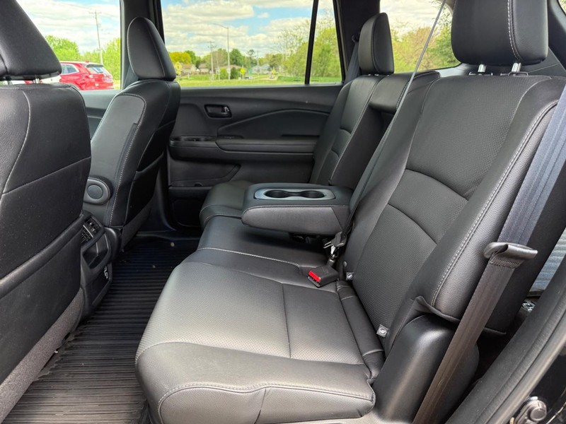 Honda Passport Vehicle Image 8
