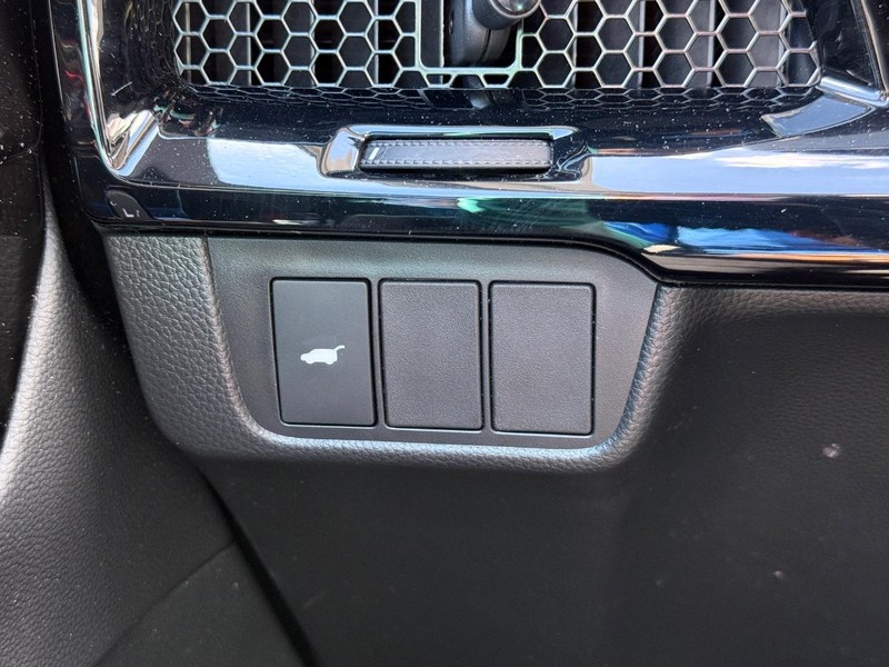 Honda CR-V Vehicle Full-screen Gallery Image 21