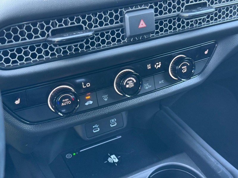 Honda HR-V Vehicle Full-screen Gallery Image 19