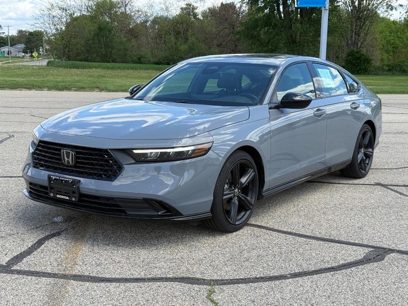 Honda Accord Hybrid Vehicle Image 7