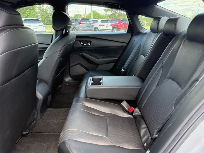 Honda Accord Hybrid Vehicle Image 9