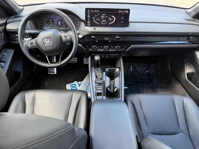 Honda Accord Hybrid Vehicle Image 10
